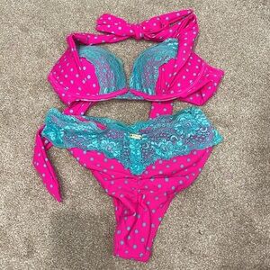 beach bunny small top medium bottoms